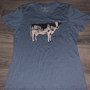 NWOT Women’s Ariat T-shirt